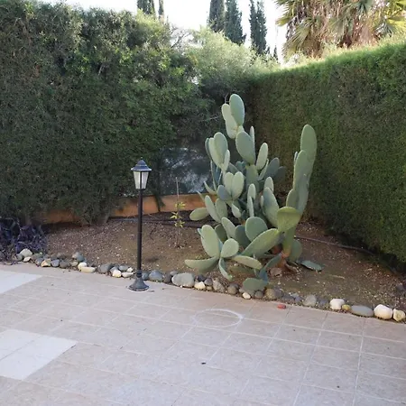 Raise Cosy With Pool In