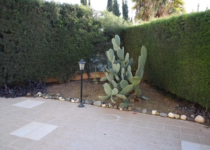 Raise Cosy With Pool In